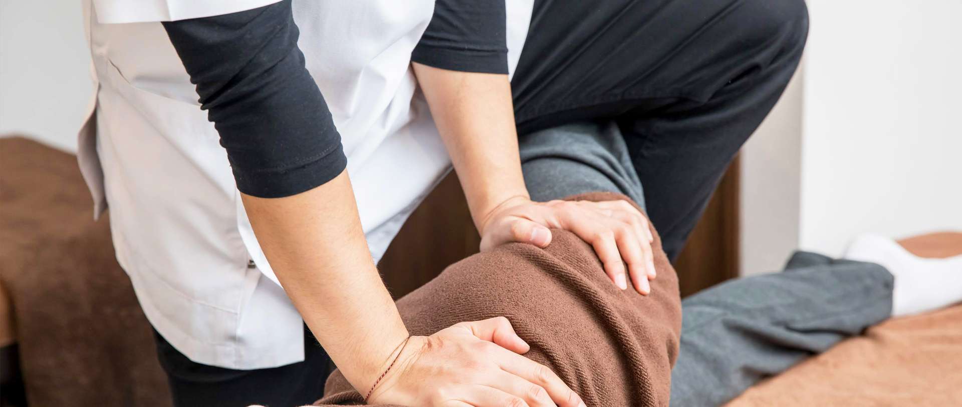 ギックリ腰・腰痛・骨盤周囲の痛み